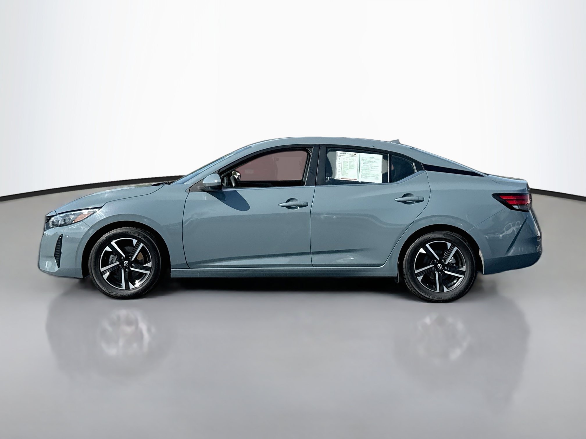 Used 2024 Nissan Sentra SV FWD image 4