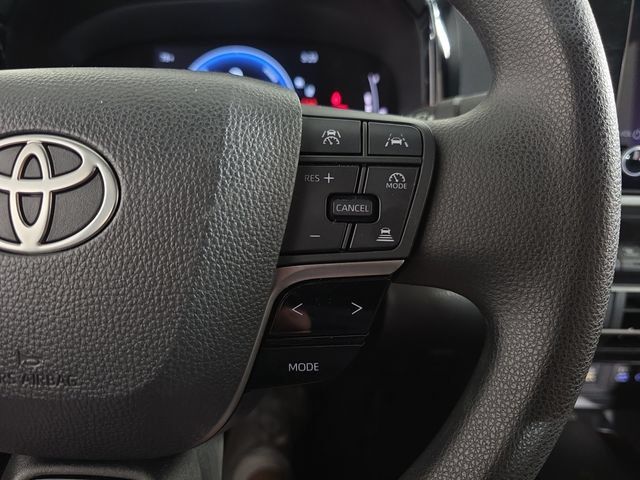 Used 2025 Toyota Camry LE FWD image 14