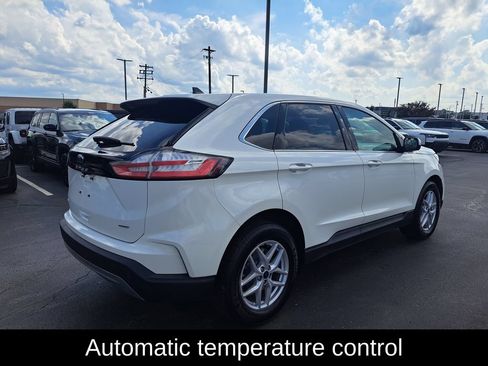 Used 2022 Ford Edge SEL w/ Convenience Package AWD/4WD image 3