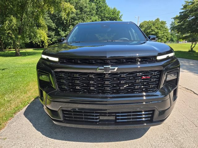 New 2026 Chevrolet Traverse RS w/ LPO, Floor Liner Package FWD image 11