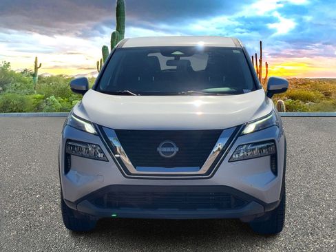 Used 2022 Nissan Rogue SV image 6