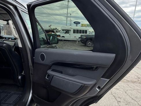 Used 2018 Land Rover Discovery SE AWD/4WD image 21