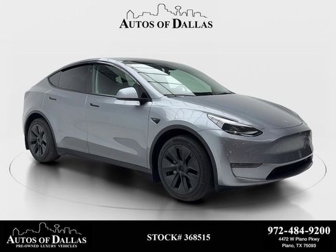 Used 2025 Tesla Model Y Long Range AWD/4WD image 1