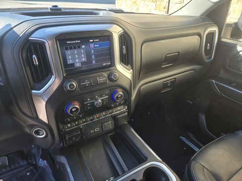 Used 2021 Chevrolet Silverado 2500 LTZ w/ LTZ Premium Texas Edition image 13
