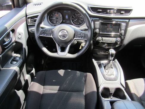 Certified 2022 Nissan Rogue Sport S FWD image 16