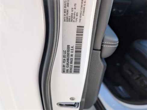 New 2025 Jeep Grand Cherokee Limited image 16