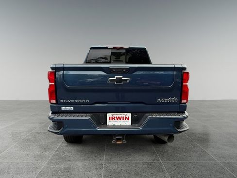 Certified 2025 Chevrolet Silverado 2500 High Country w/ Technology Package AWD/4WD image 4