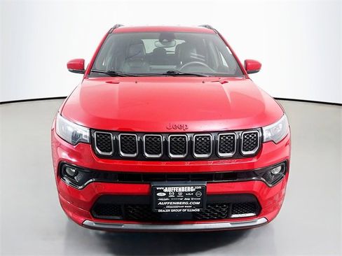 Used 2023 Jeep Compass Limited image 2