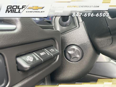 Used 2024 Chevrolet Suburban Premier AWD/4WD image 19