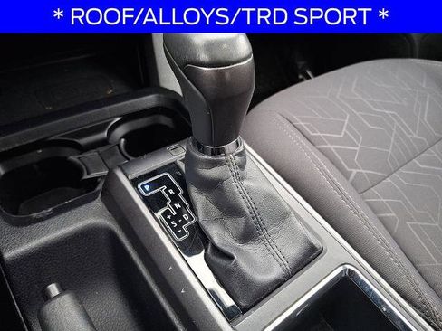 Used 2017 Toyota Tacoma TRD Sport AWD/4WD image 15
