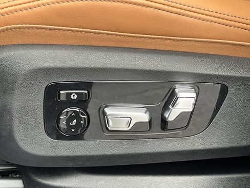 New 2026 BMW X6 xDrive40i image 19