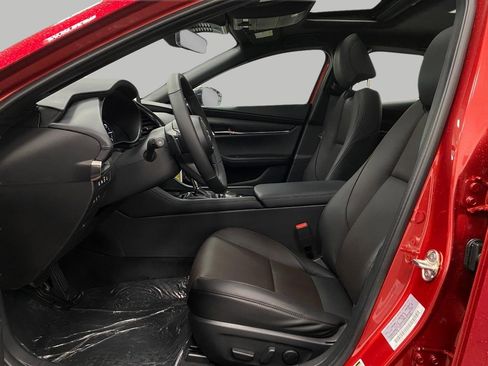 New 2026 MAZDA MAZDA3 Hatchback w/Premium Plus Pkg AWD/4WD image 28