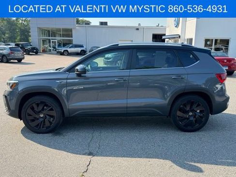 Certified 2024 Volkswagen Taos SE AWD/4WD image 7