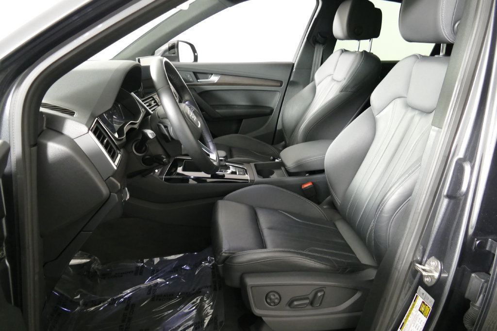 Used 2023 Audi Q5 2.0T Premium w/ Convenience Package AWD/4WD image 29