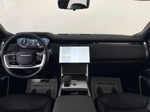 Used 2025 Land Rover Range Rover SE AWD/4WD image 27