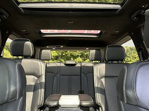 Used 2023 Jeep Grand Wagoneer Series II AWD/4WD image 13