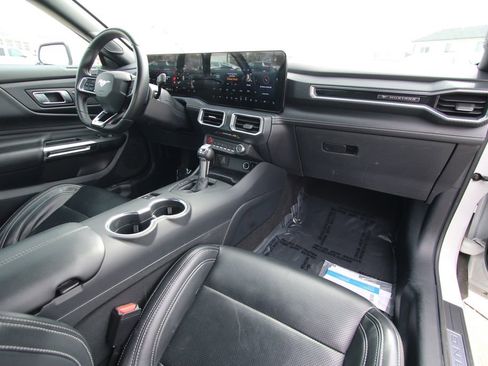 Used 2024 Ford Mustang Premium image 37