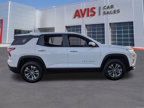 Used 2025 Chevrolet Equinox LT image 5