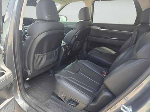Used 2022 Hyundai Palisade SEL w/ Premium Package AWD/4WD image 11
