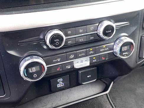 Used 2021 Ford F150 XLT w/ Equipment Group 302A High RWD image 24