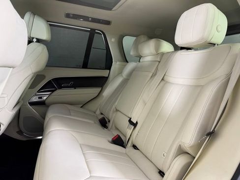 Used 2024 Land Rover Range Rover SE AWD/4WD image 24