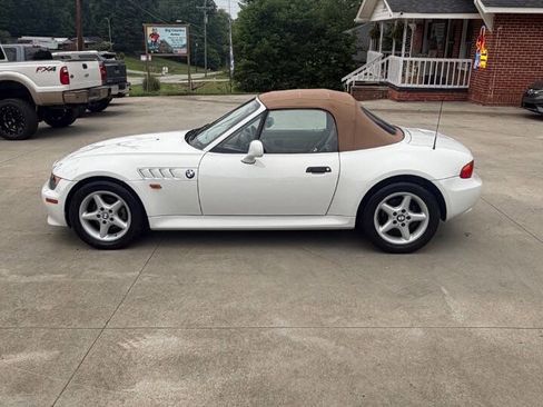 Used 1998 BMW Z3 2.8 RWD image 2