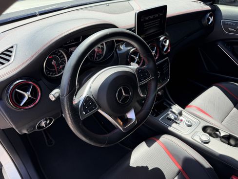 Used 2017 Mercedes-Benz GLA 45 AMG 4MATIC image 4