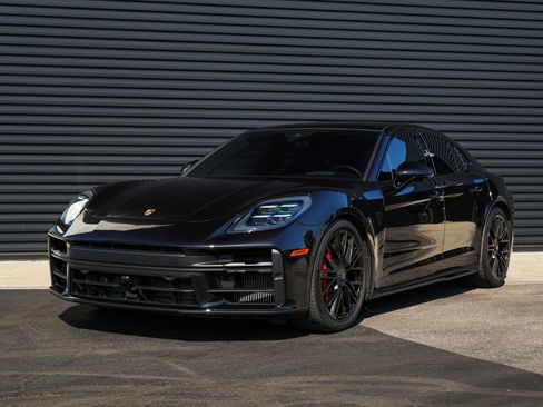 Certified 2026 Porsche Panamera GTS AWD/4WD image 1