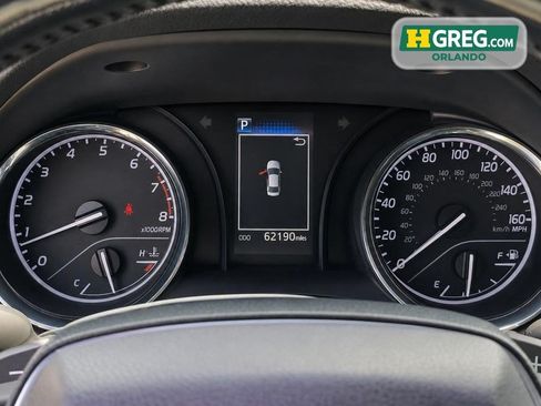 Used 2020 Toyota Camry SE FWD image 13
