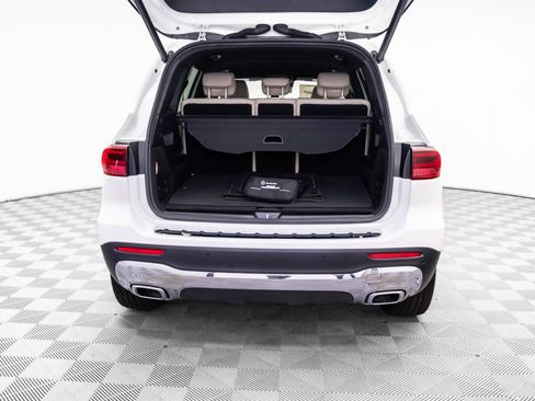 New 2025 Mercedes-Benz GLB 250 4MATIC image 28