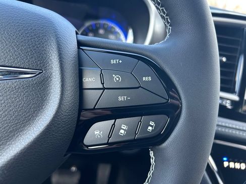New 2026 Chrysler Pacifica Select w/ S Appearance Package FWD image 16