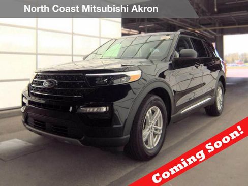 Used 2023 Ford Explorer XLT w/ Equipment Group 202A AWD/4WD image 1