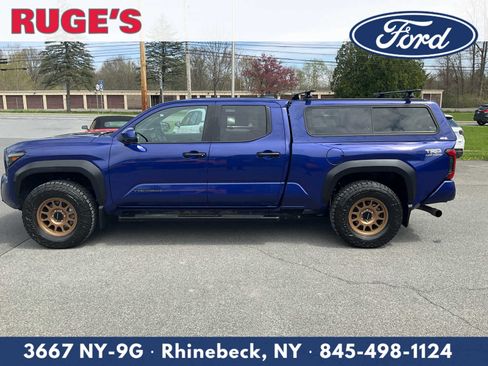 Used 2024 Toyota Tacoma TRD Off-Road image 7