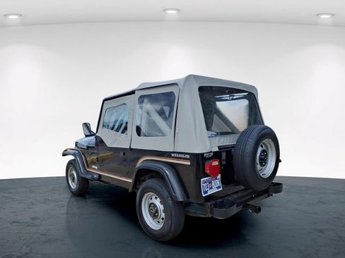 Used 1990 Jeep Wrangler 4WD image 9