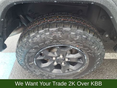 Used 2022 Jeep Wrangler Unlimited Sport image 17