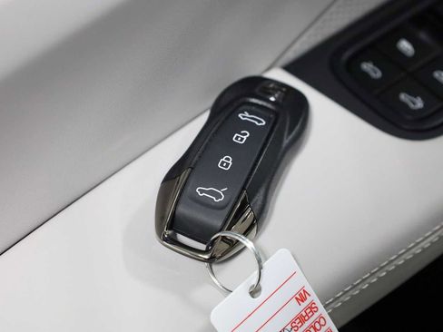 New 2025 Porsche Macan Turbo Electric image 41