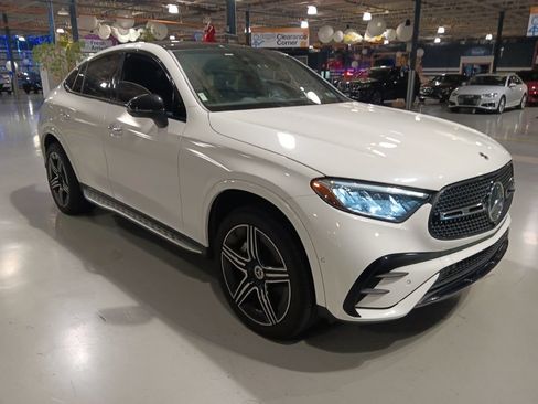 Certified 2024 Mercedes-Benz GLC 300 4MATIC image 1