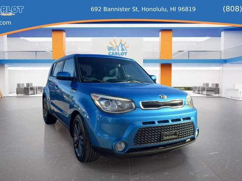 Used 2015 Kia Soul + w/ Audio Package FWD image 3