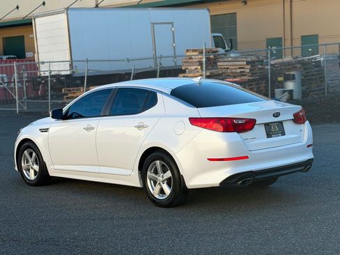 Used 2015 Kia Optima LX FWD image 3