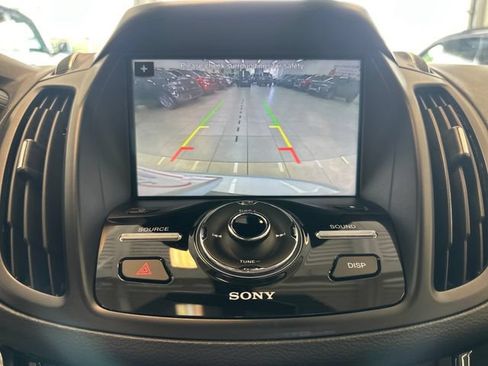 Used 2018 Ford C-MAX Titanium w/ Equipment Group 301A FWD image 32