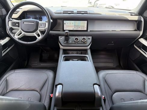 Used 2022 Land Rover Defender 110 SE AWD/4WD image 14