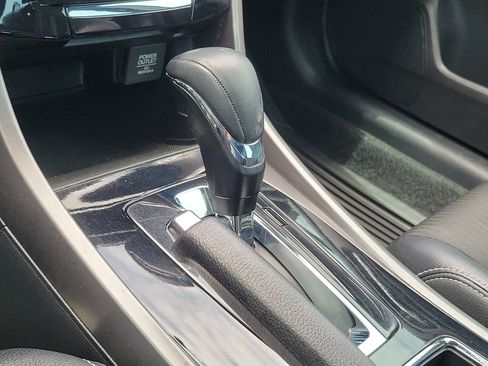 Used 2017 Honda Accord Sport image 29