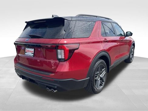 Used 2025 Ford Explorer ST image 16