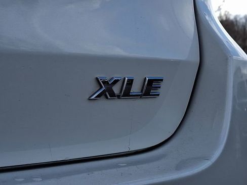 Used 2019 Toyota Highlander XLE image 33