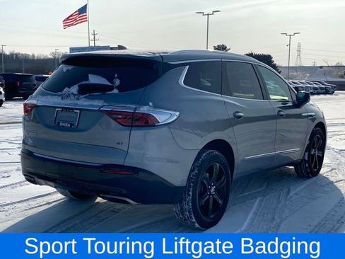 Used 2023 Buick Enclave Essence w/ Sport Touring Edition image 3