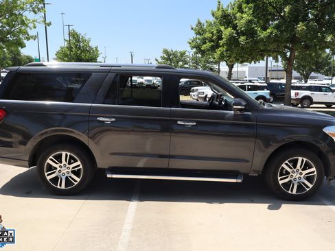 Used 2023 Ford Expedition Max Limited RWD image 2