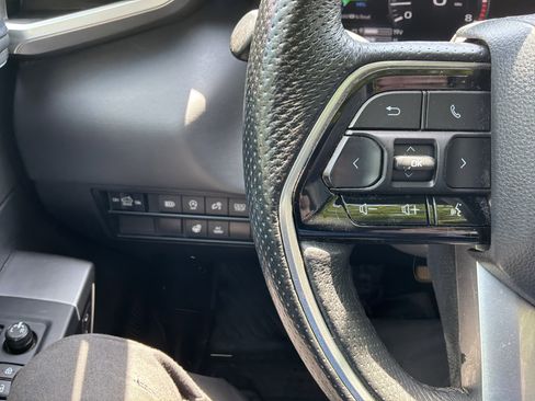 Used 2023 Toyota Tundra Platinum AWD/4WD image 19