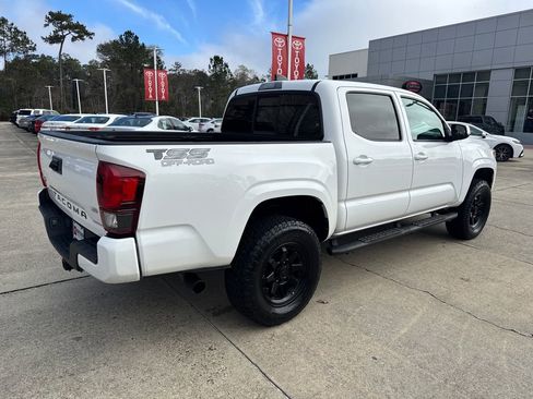 Used 2023 Toyota Tacoma SR image 7