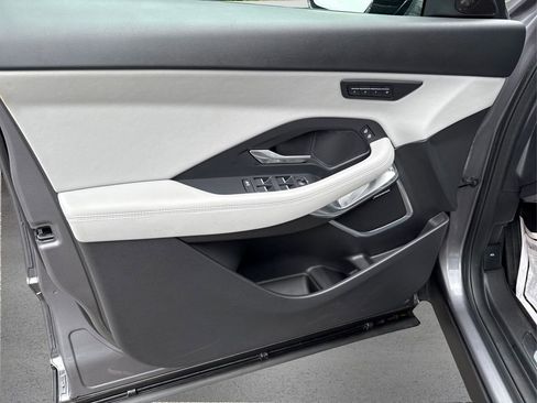 Used 2024 Jaguar E-PACE R-Dynamic SE image 25