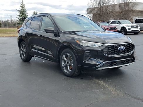 Certified 2024 Ford Escape ST-Line w/ Tech Pack #1 AWD/4WD image 2
